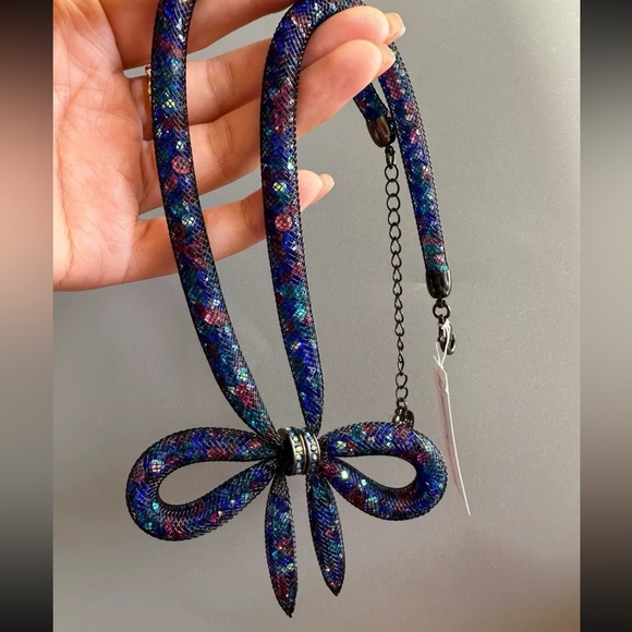 BETSEY JOHNSON Mesh Bow Collar Necklace NWT - Picture 4 of 8